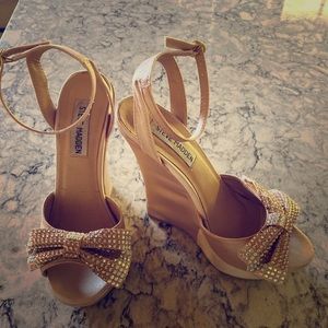 Steve Madden Satin Wedges